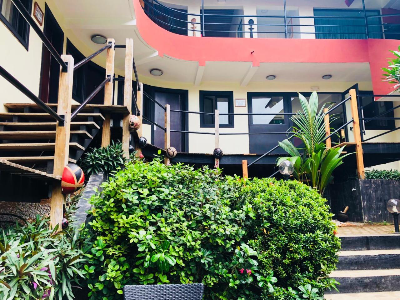 Detente Hotel Abidjan Bagian luar foto